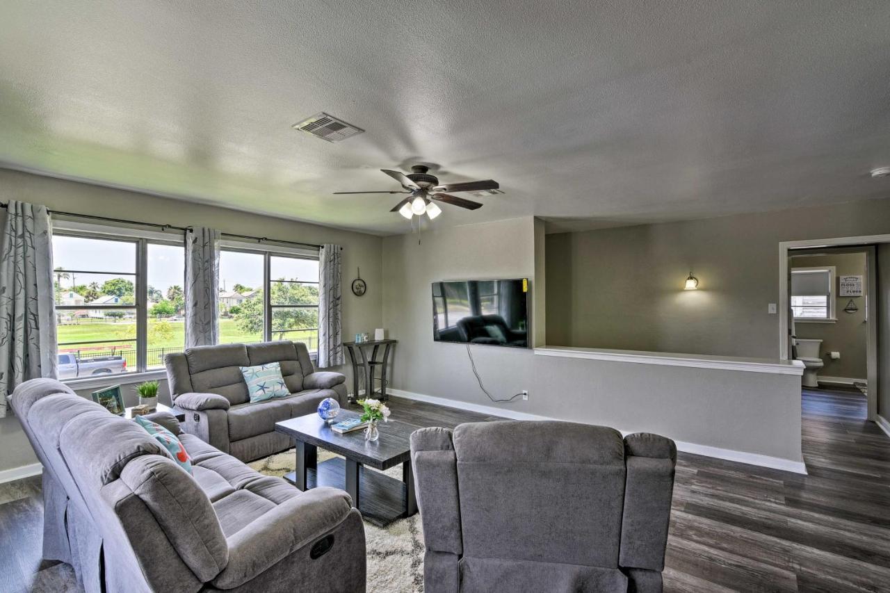 Spacious And Modern Family Duplex In Galveston! 外观 照片